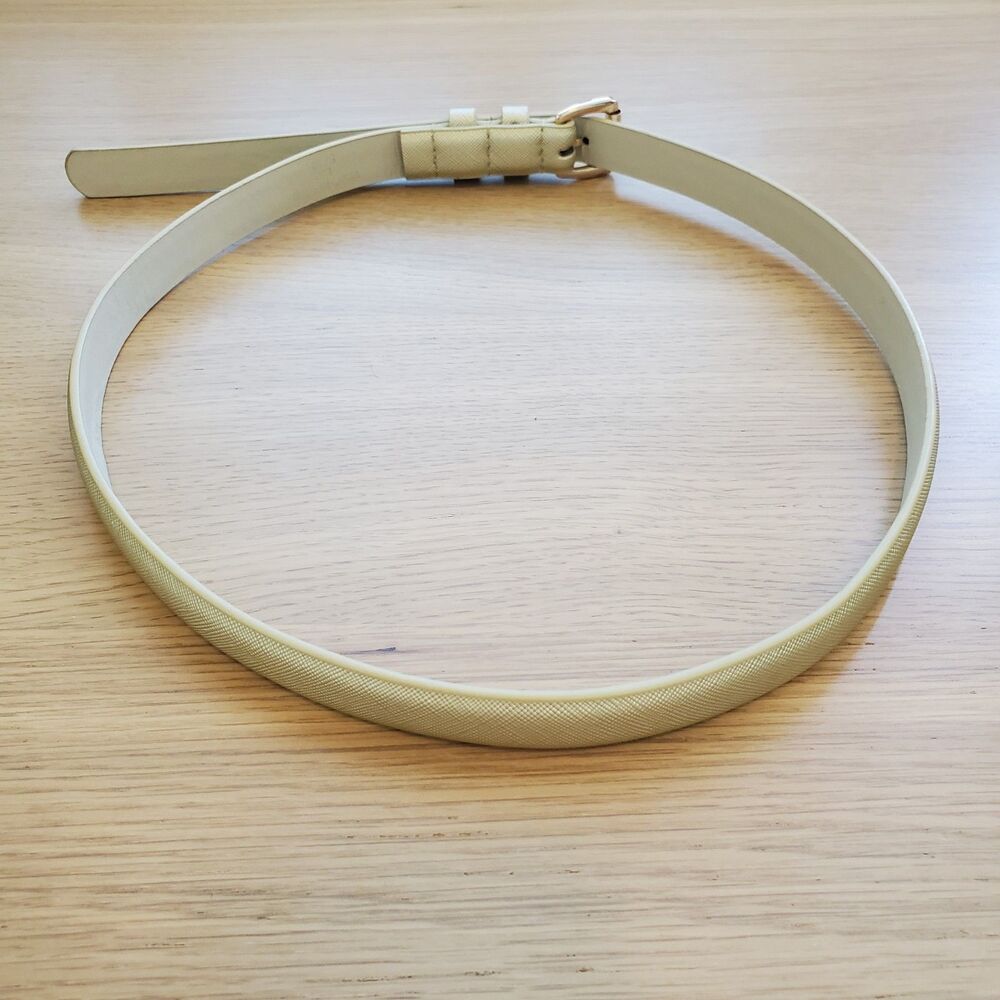 Vintage Gold Belt - Picture 4 of 11